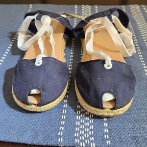 Crazy 8 Navy Espadrille Sandals with White Accents